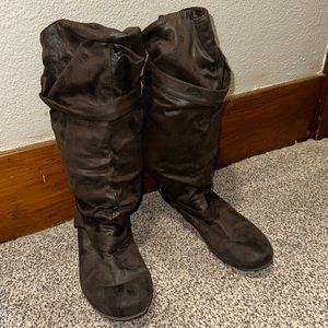BareTraps “Serene” slouch boot